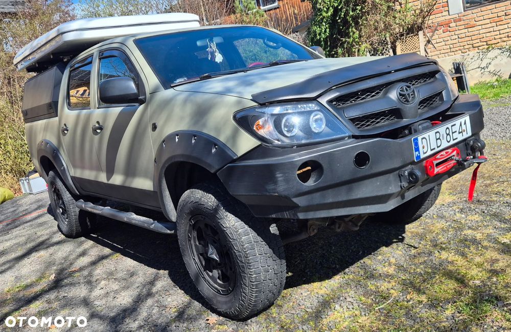 Toyota Hilux 2.5 D-4D SR5 - 8