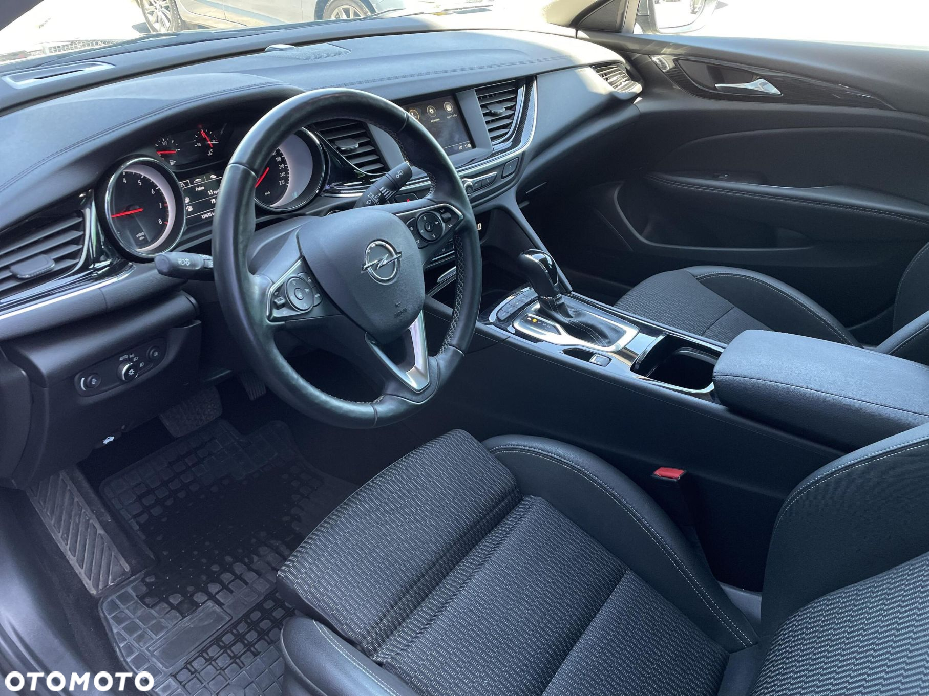 Opel Insignia 1.6 T Innovation S&S - 9