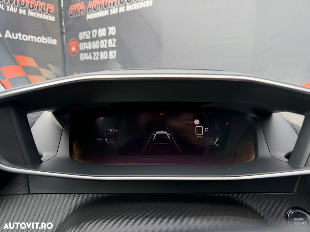 Peugeot 2008 BlueHDi 130 EAT8 Allure - 17