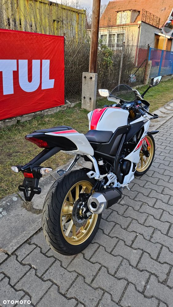 Yamaha R125 - 4