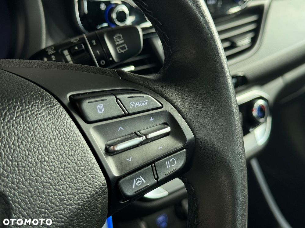 Hyundai i30 1.5 T-GDI 48V Modern - 11