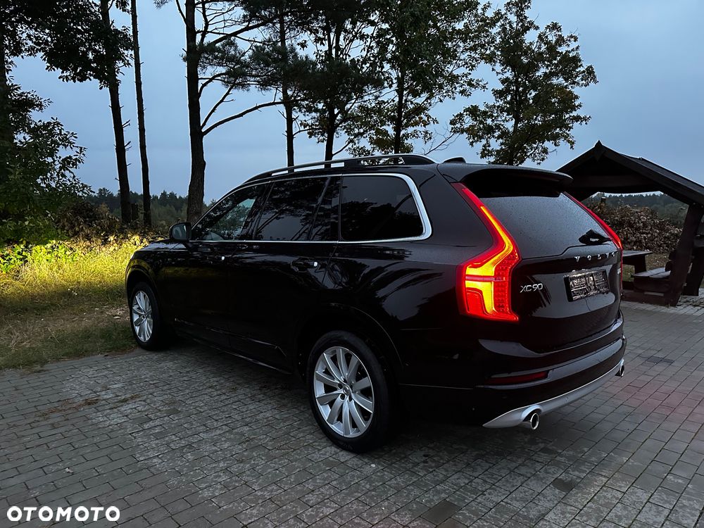 Volvo XC 90 D5 AWD Geartronic Momentum - 8