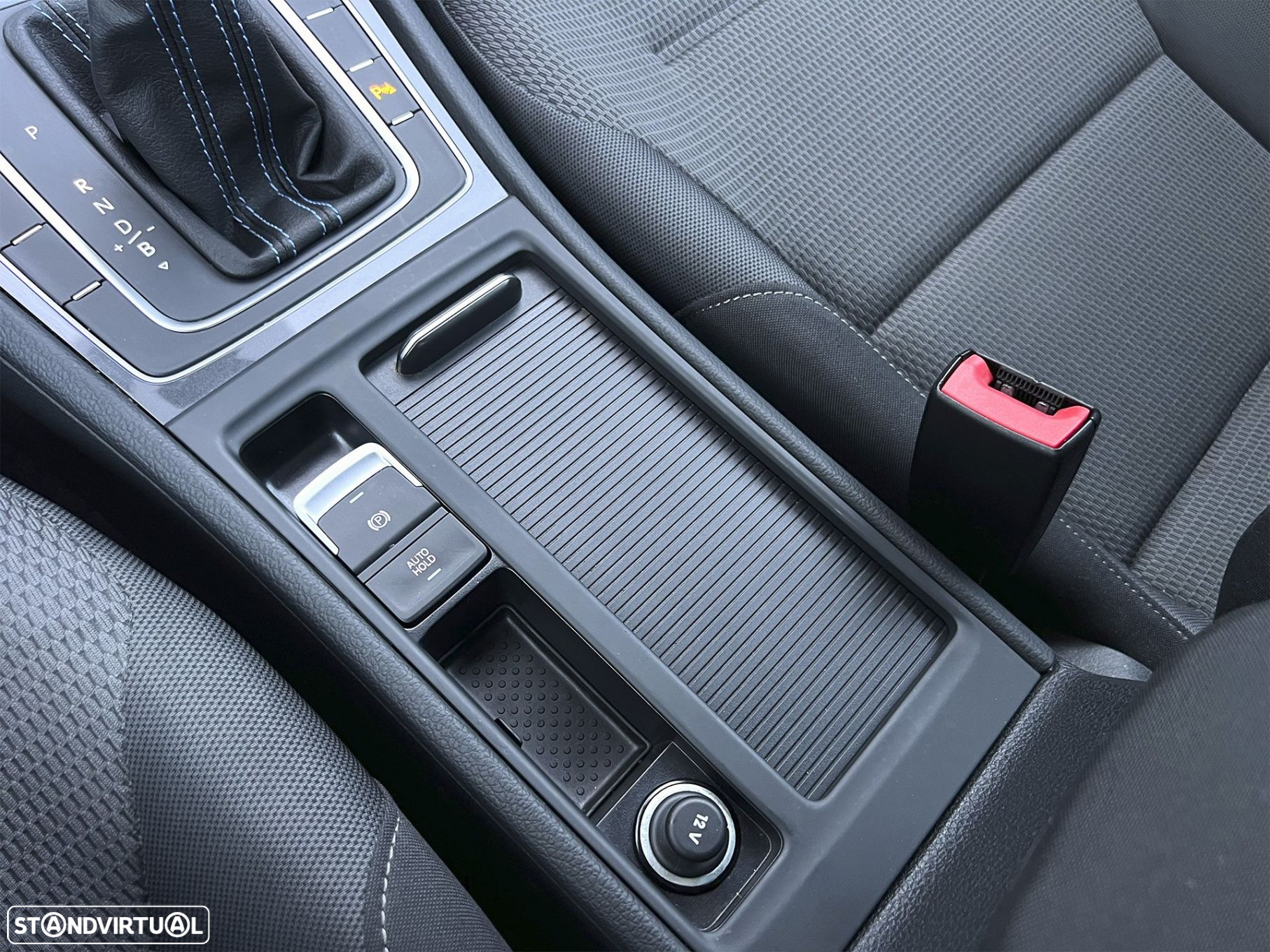 VW e-Golf AC/DC - 25