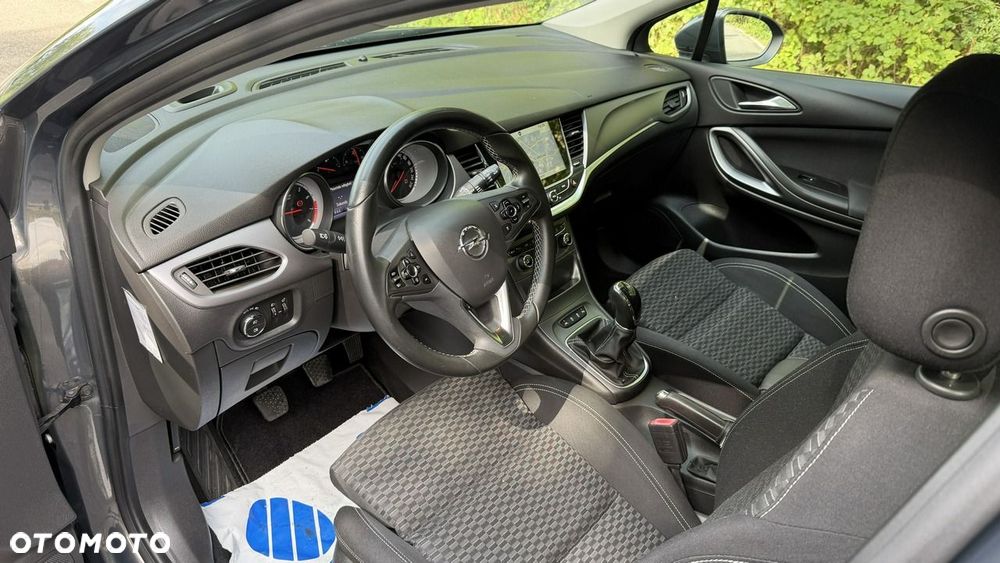 Opel Astra - 12