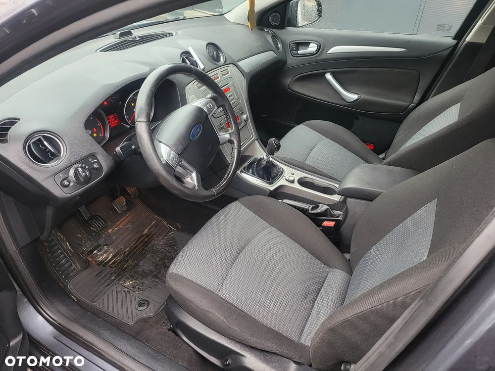 Ford Mondeo 2.0 TDCi Silver X - 9