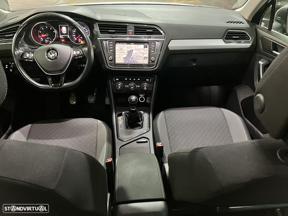 VW Tiguan 1.4 TSI Confortline - 37