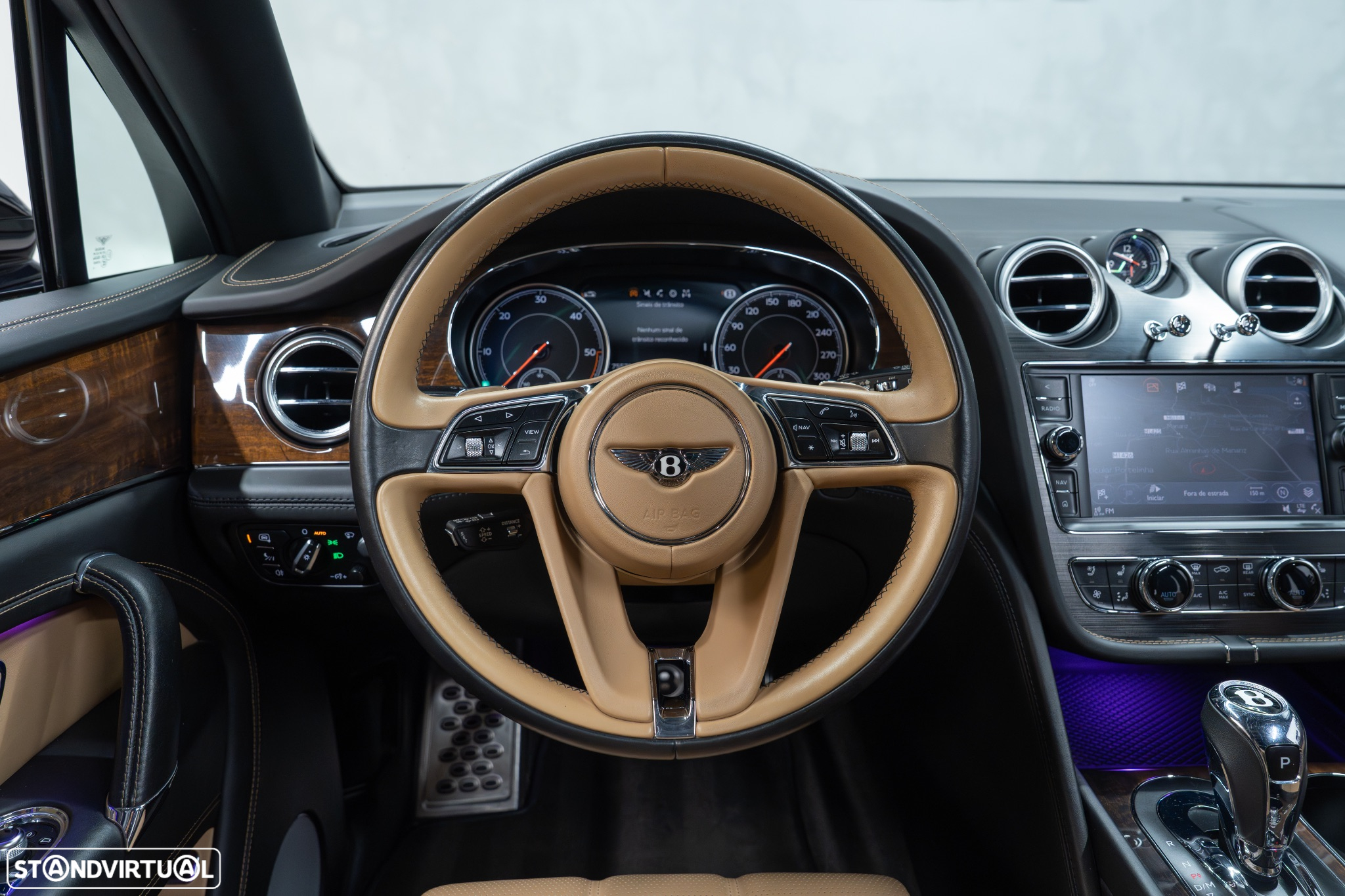 Bentley Bentayga V8 - 21