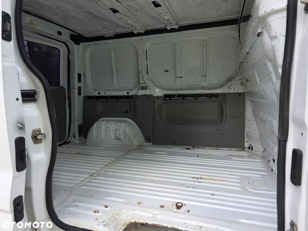 Opel Vivaro - 22