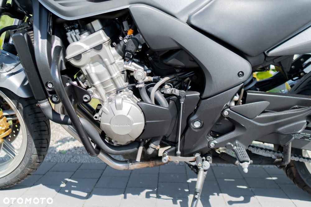Honda CBF - 24