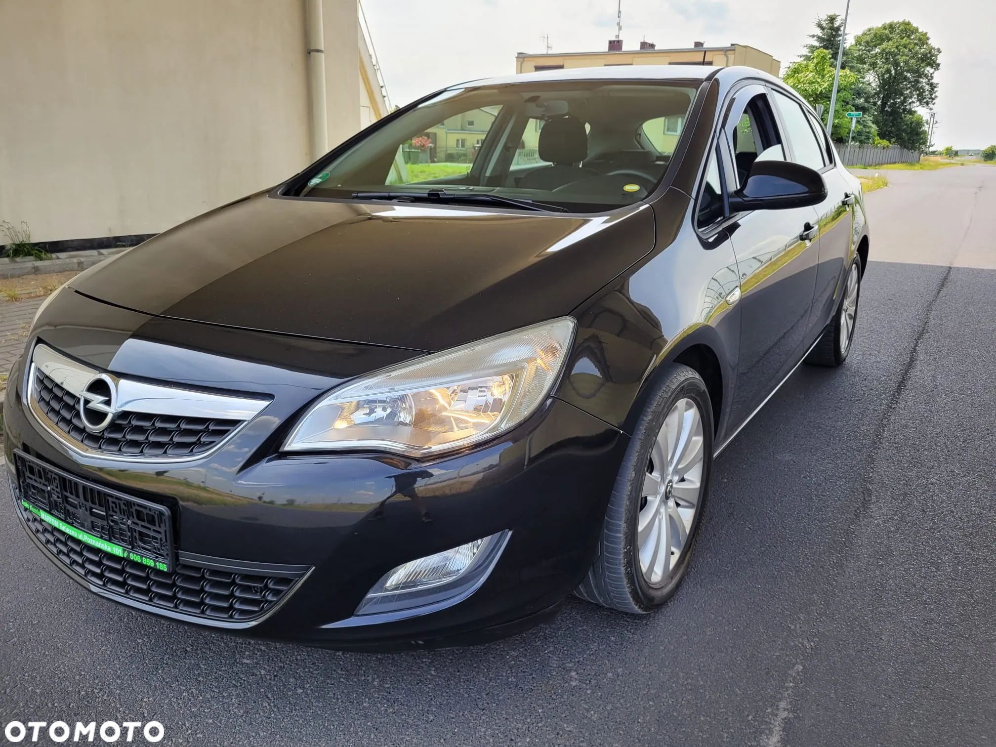 Opel Astra IV 1.4 T Energy EU6 - 1