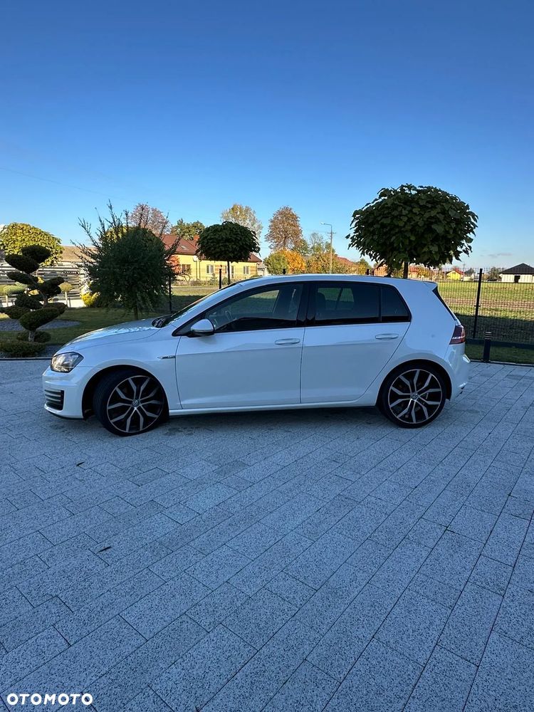 Volkswagen Golf 2.0 TDI BMT GTD DSG - 9