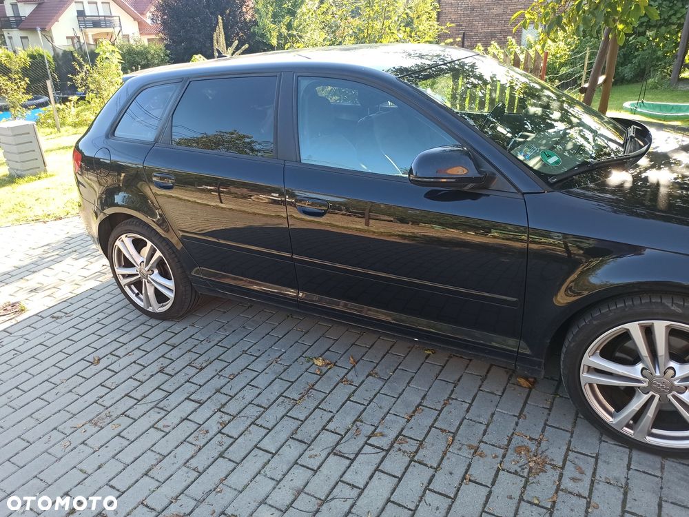 Audi A3 Sportback 2.0 TDI DPF quattro Ambition - 3