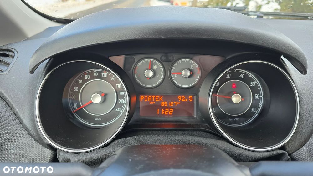 Fiat Punto 2012 - 16