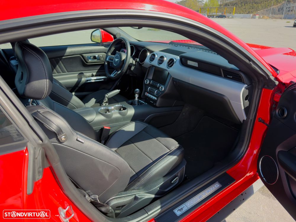 Ford Mustang 2.3i EcoBoost - 16