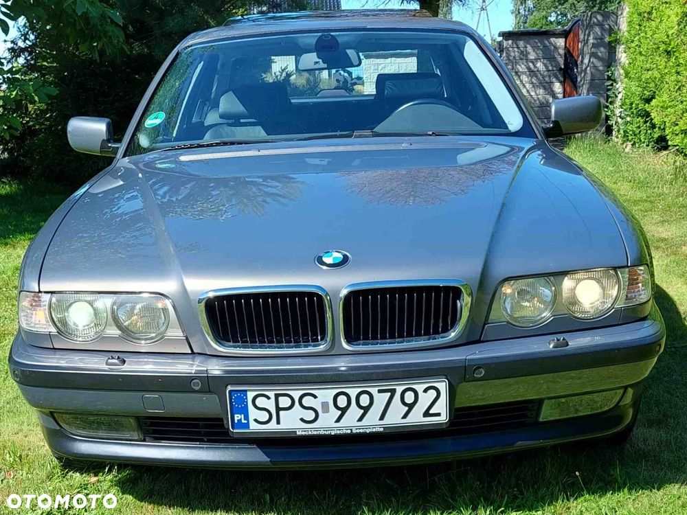 BMW Seria 7 735i L - 6