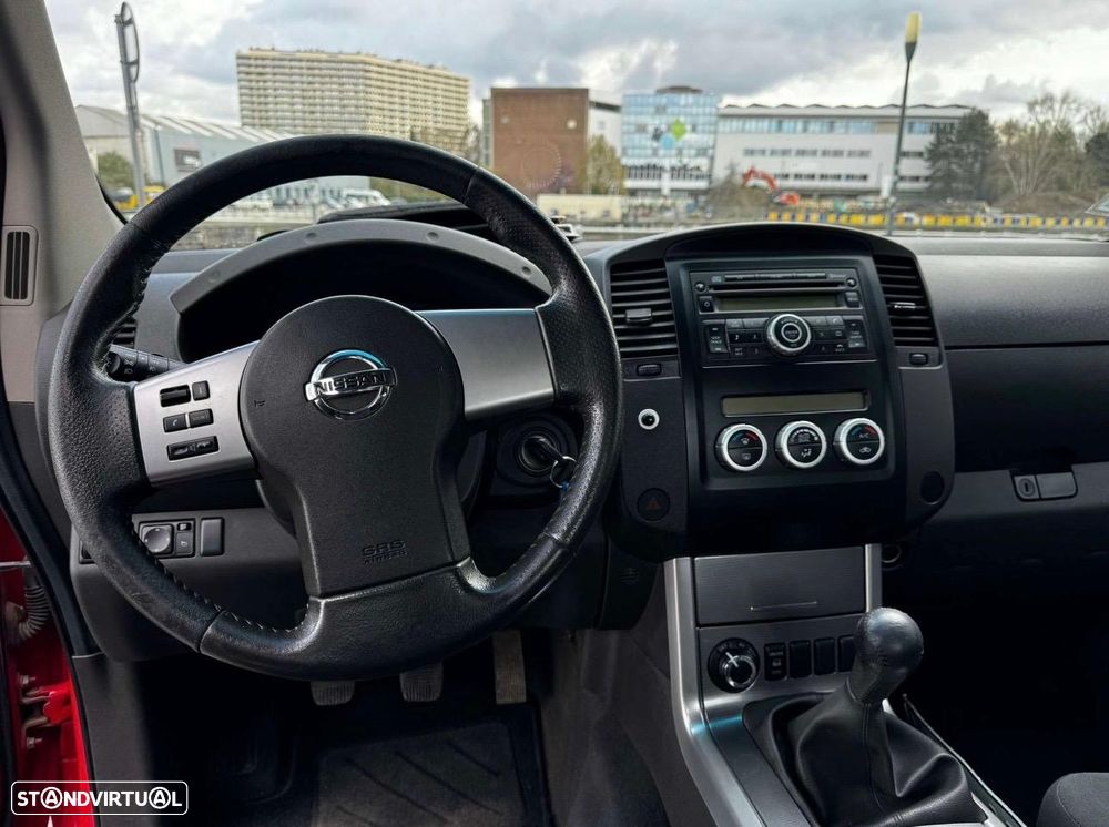 Nissan Navara 2.5 dCi KC SE 4WD - 8