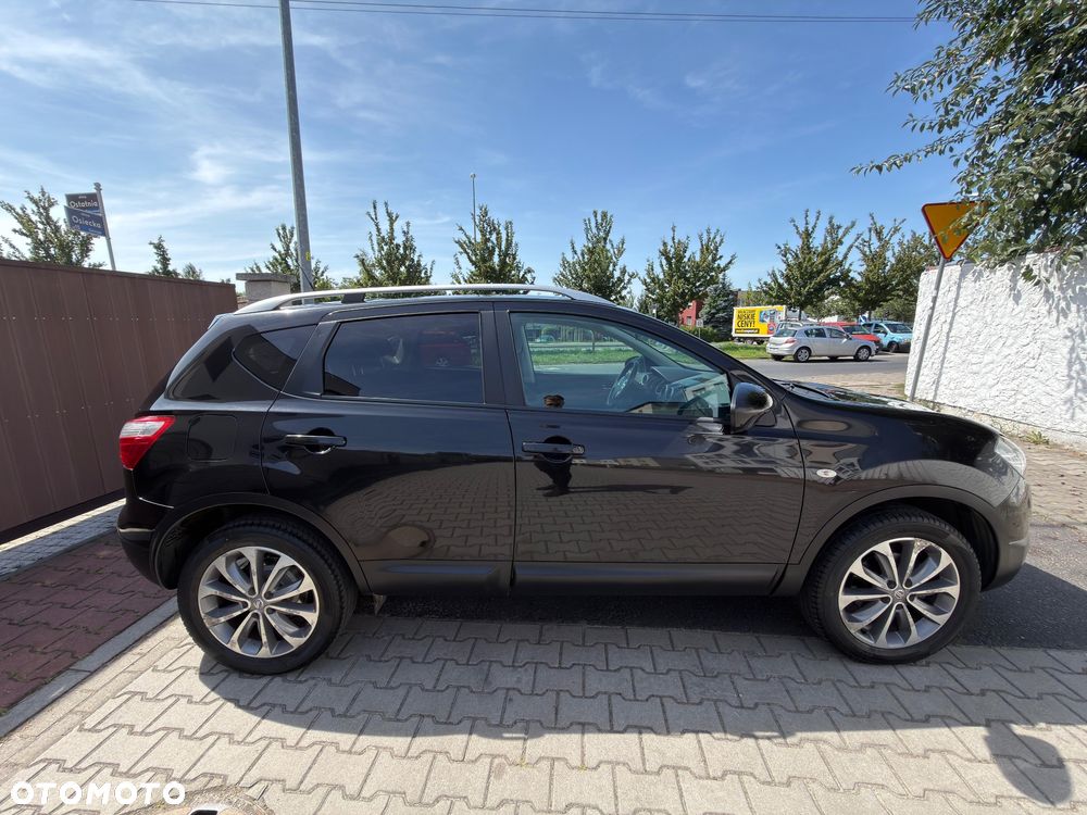 Nissan Qashqai 2.0 4x4 Tekna Premium - 28