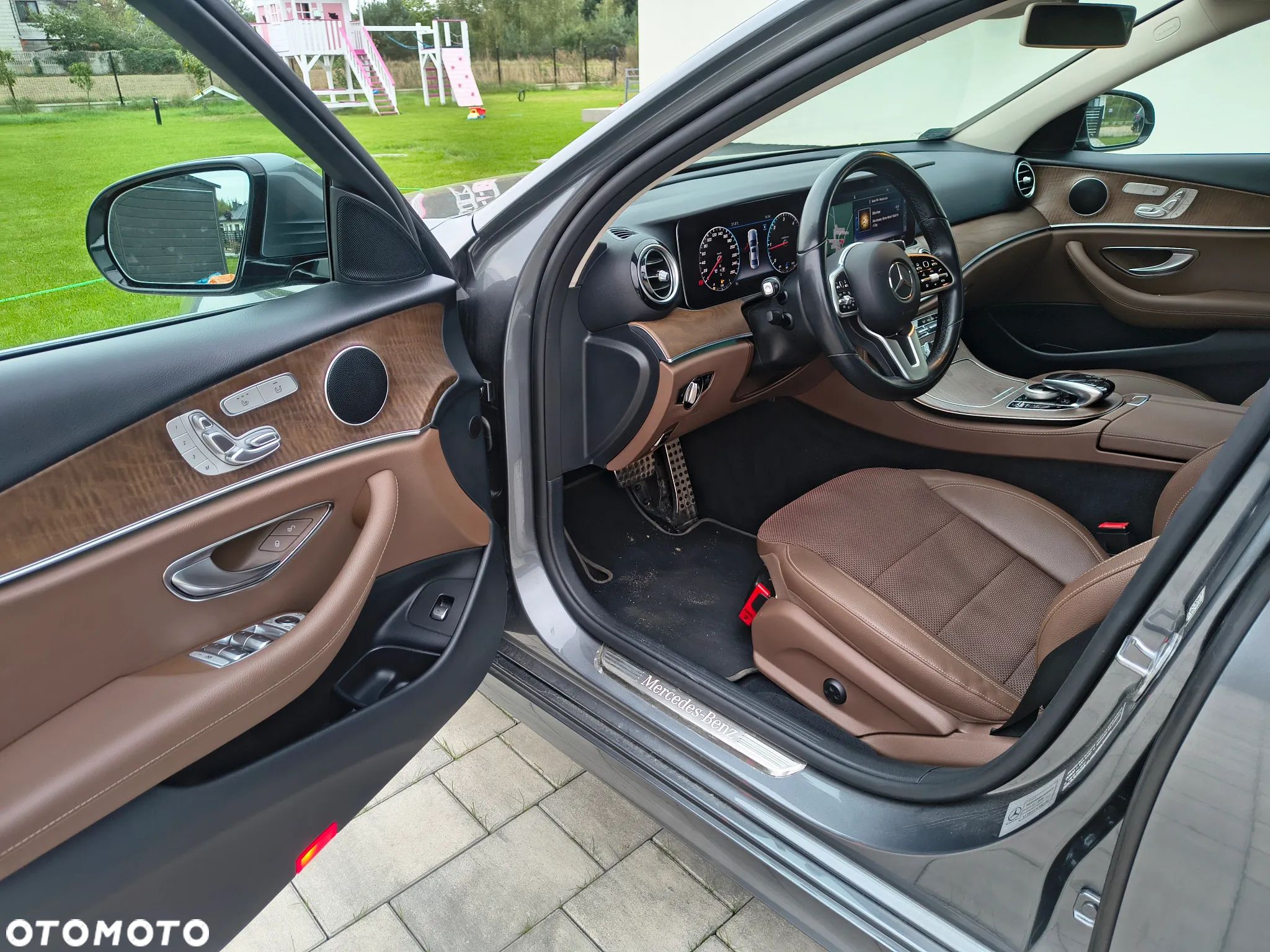 Mercedes-Benz Klasa E - 1