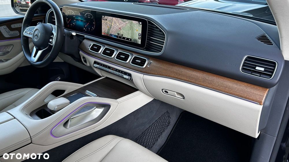 Mercedes-Benz GLE 300 d 4-Matic - 24