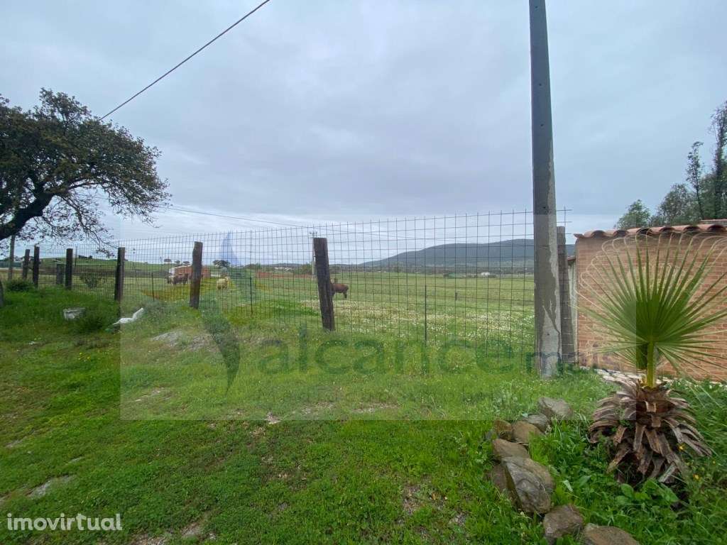 Quintinha de charme com 1,7 ha, capela privada e abundância de água... - Grande imagem: 4/37