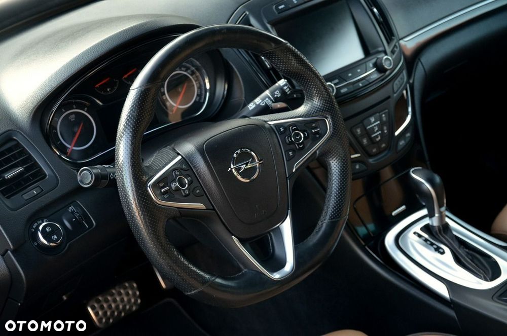Opel Insignia - 19