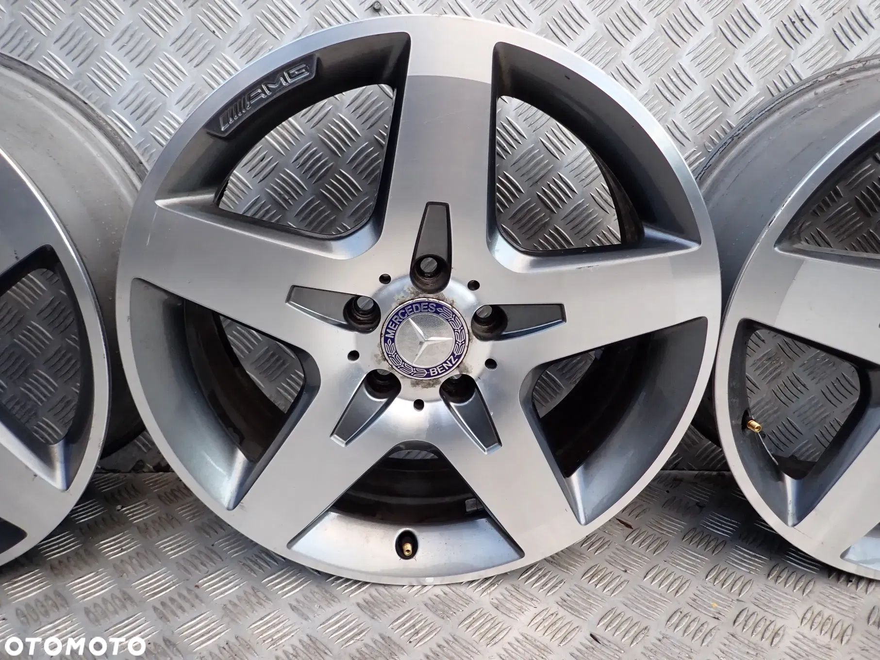 FELGI ALUMINIOWE MERCEDES AMG 5X112 ET 46 7X18 - 3