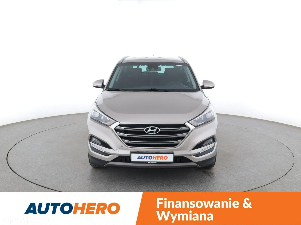 Hyundai Tucson 1.7 CRDI BlueDrive Style 2WD - 11