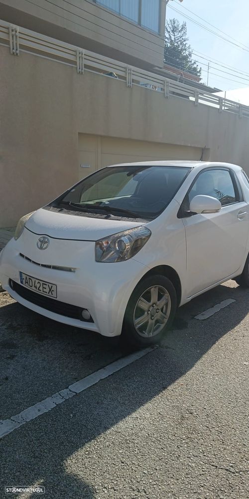 Toyota iQ 1.0 + - 5