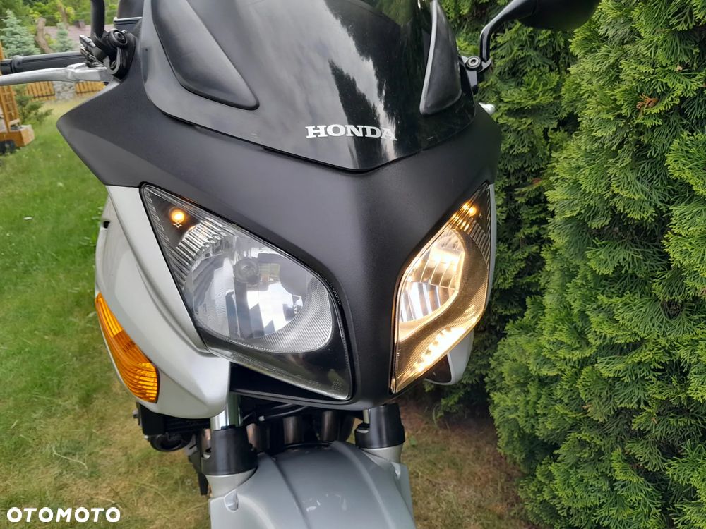 Honda CBF - 11