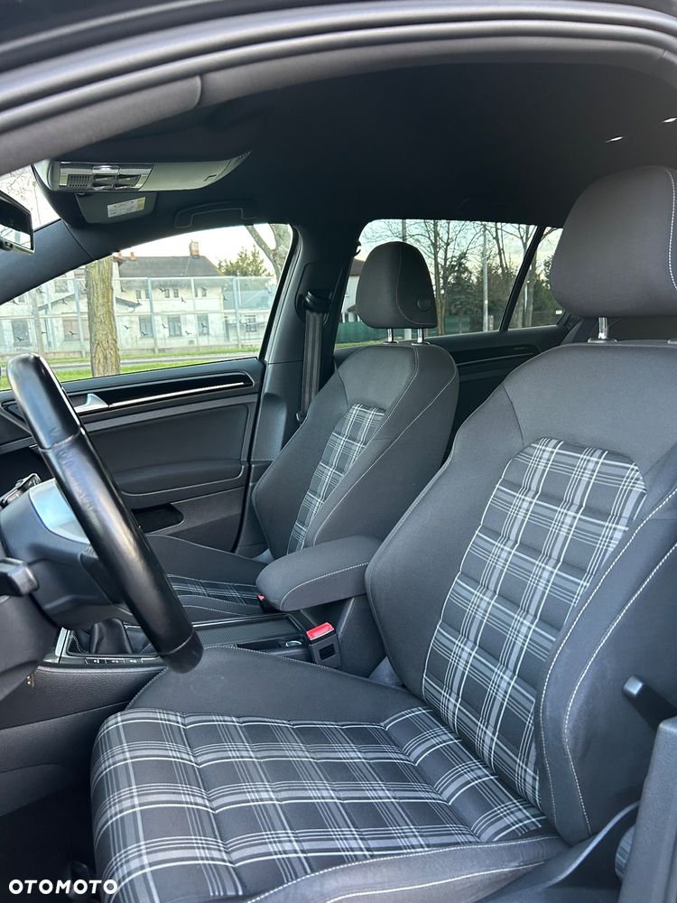 Volkswagen Golf GTD BlueMotion Technology - 10