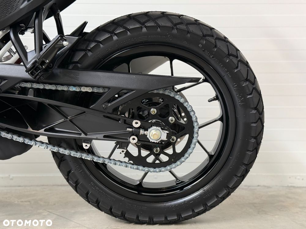 KTM Adventure - 32
