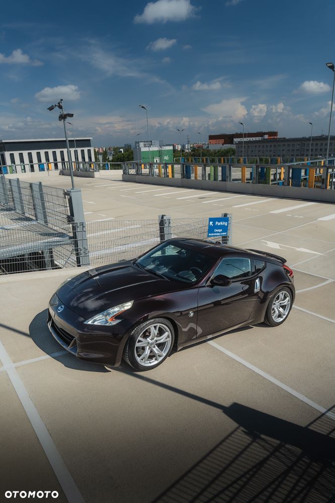 Nissan 370 Z 3.7 V6 - 18
