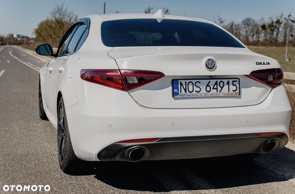 Alfa Romeo Giulia - 3