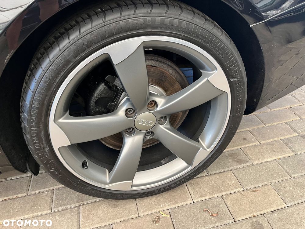 Audi A4 Avant 2.0 TDI DPF multitronic S line Sportpaket - 29