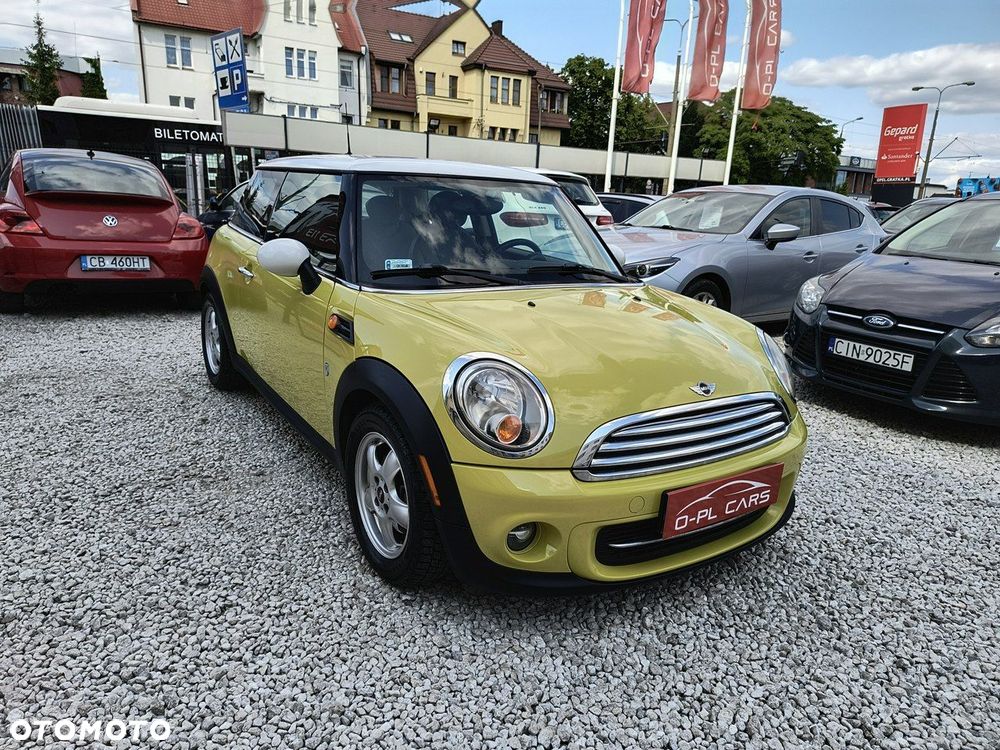 MINI Cooper Standard - 4