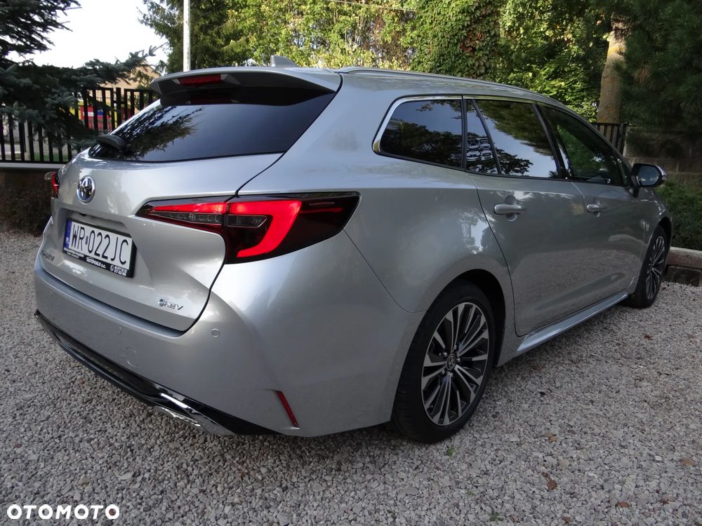 Toyota Corolla - 12