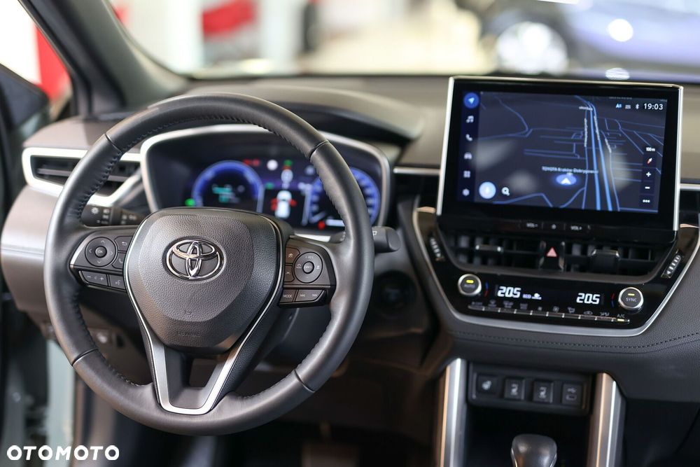 Toyota Corolla Cross 2.0 Hybrid Executive - 32