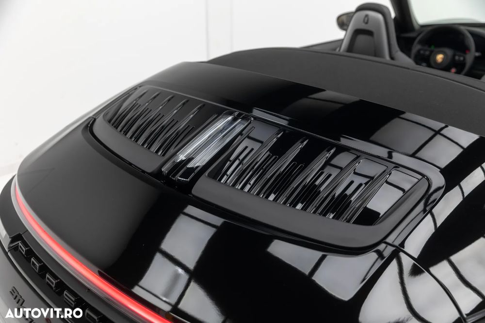 Porsche 911 Carrera GTS PDK - 21