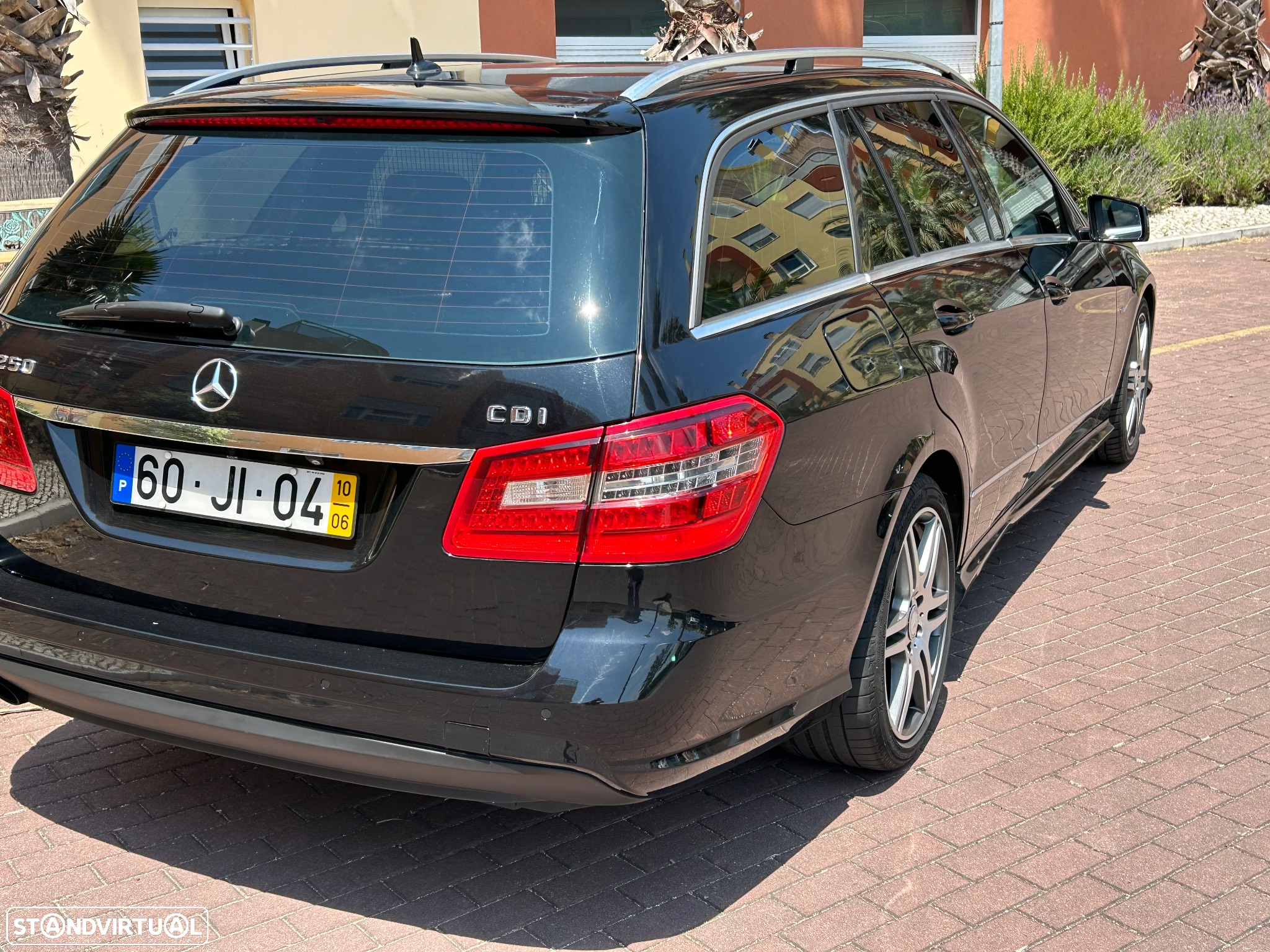 Mercedes-Benz E 250 CDi Avantgarde BlueEfficiency Auto. - 11