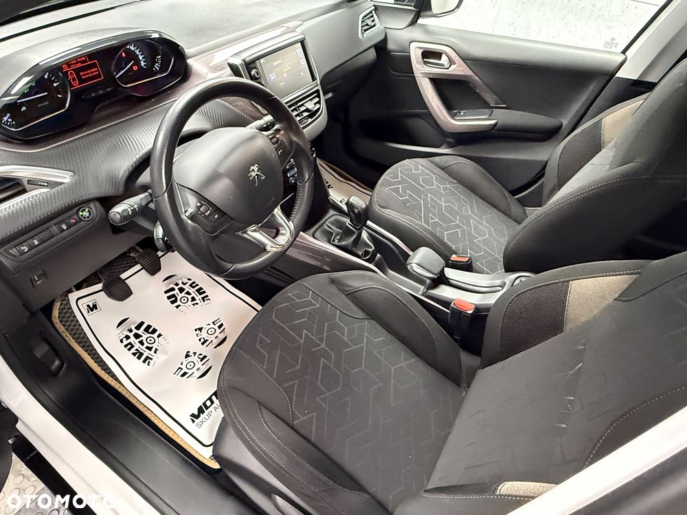 Peugeot 2008 - 7