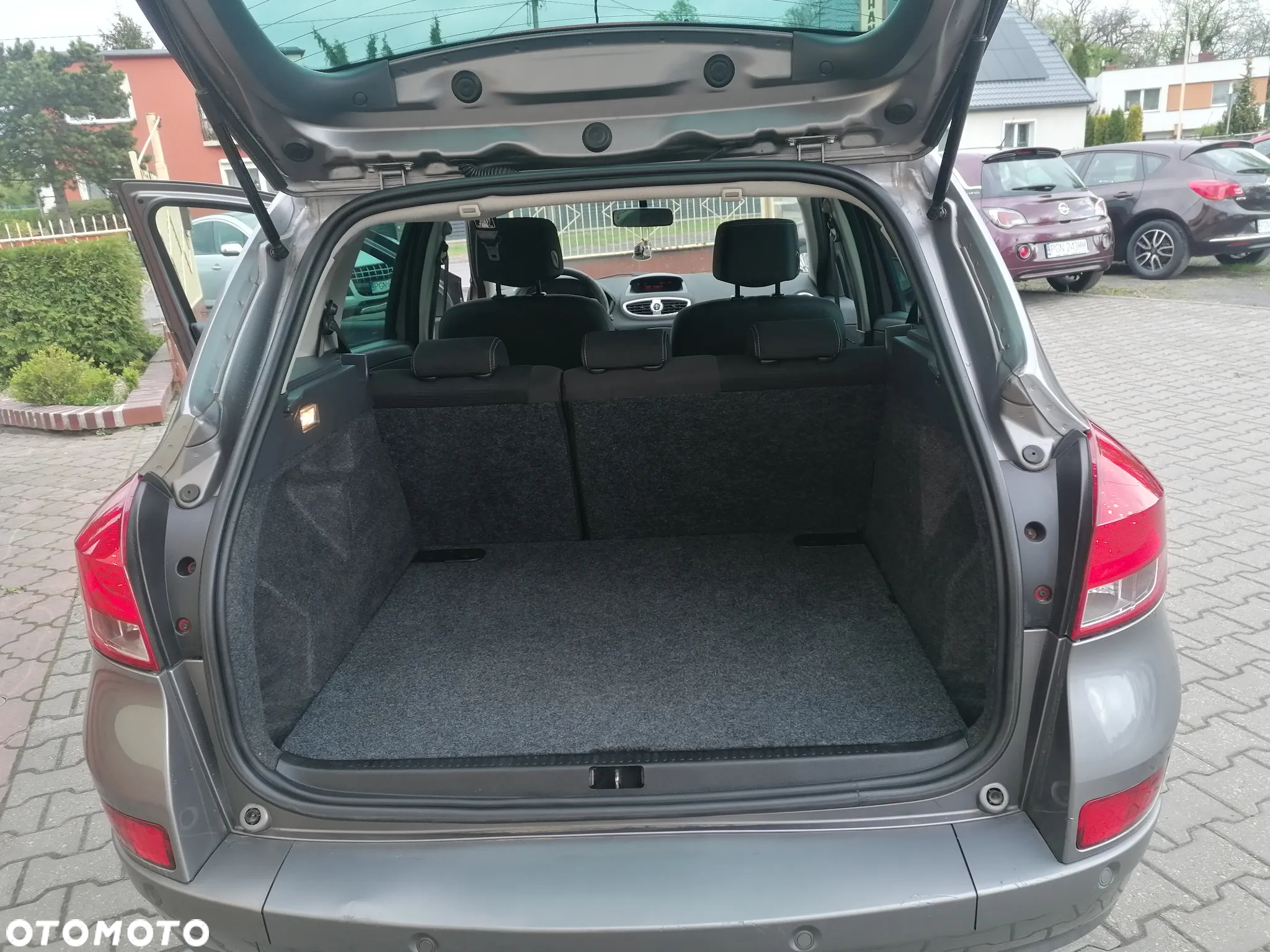 Renault Clio - 10