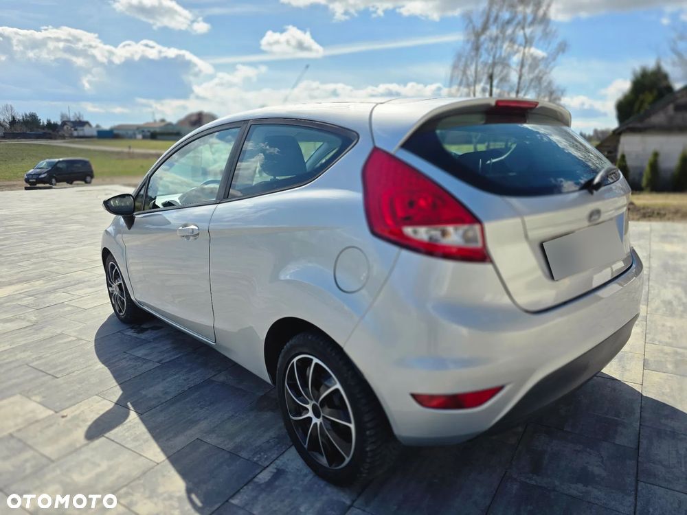 Ford Fiesta 1.25 Trend Edition - 5