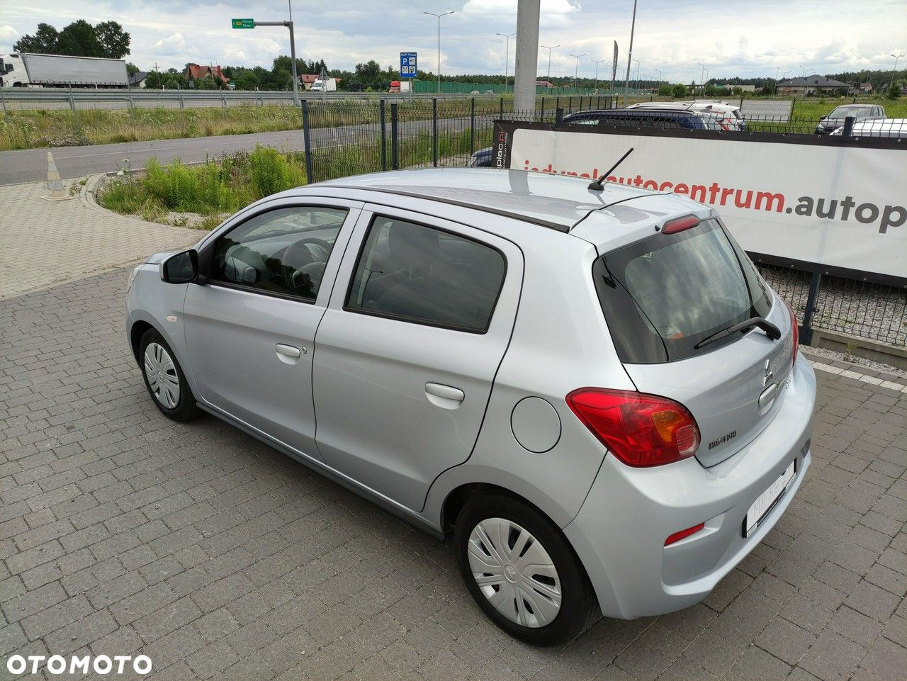 Mitsubishi Space Star - 9