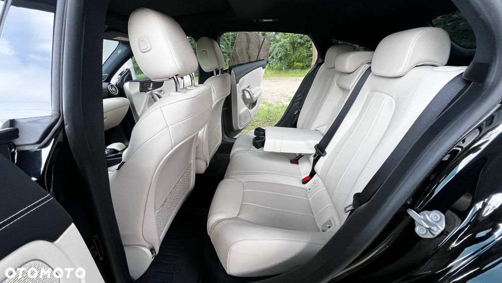 Mercedes-Benz CLA 220 d 8G-DCT - 15