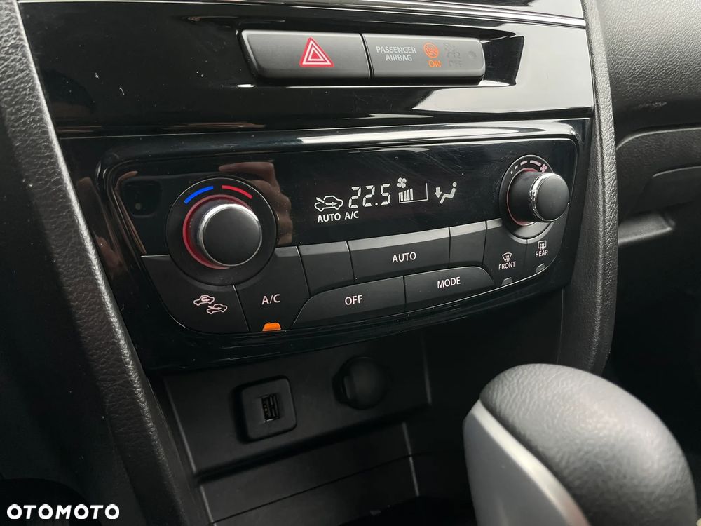 Suzuki Vitara 1.4 Boosterjet Premium 4WD - 33