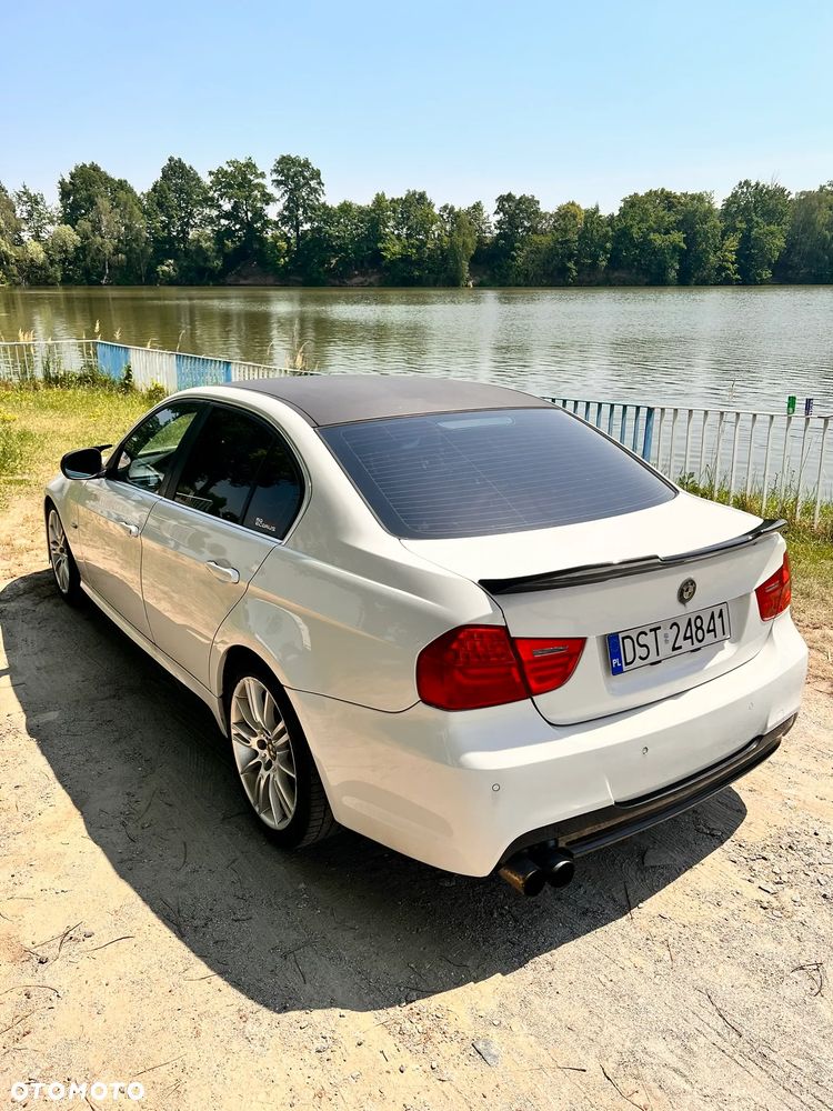 BMW Seria 3 330i - 5