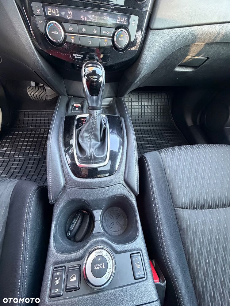 Nissan X-Trail 2.0 dCi ALL-MODE 4x4i Xtronic Tekna - 28