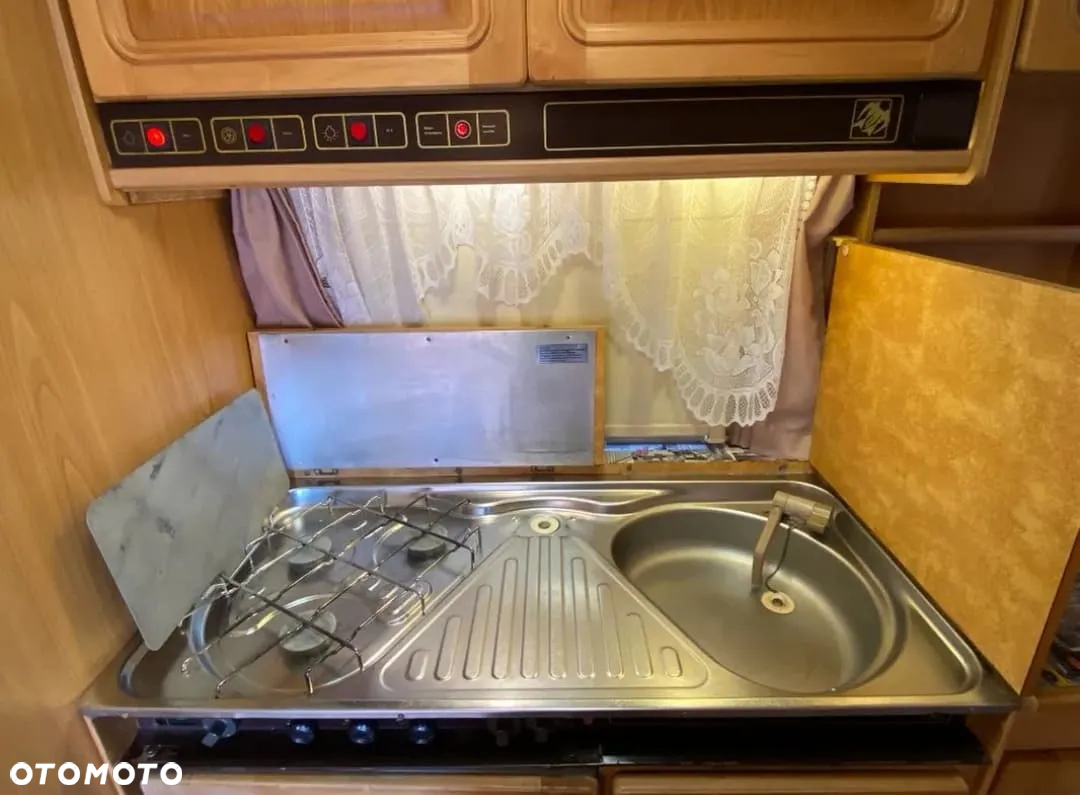 KNAUS AZUR 610 - 9