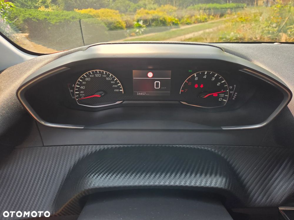 Peugeot 208 1.2 PureTech Active Pack S&S - 24
