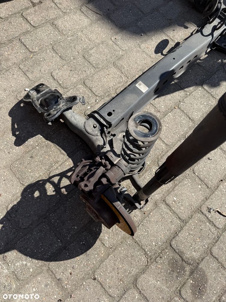 OŚ BELKA ZAWIESZENIE TYŁ 5Q0501049AF VW GOLF VII SPORTSVAN LEON 5F - 2